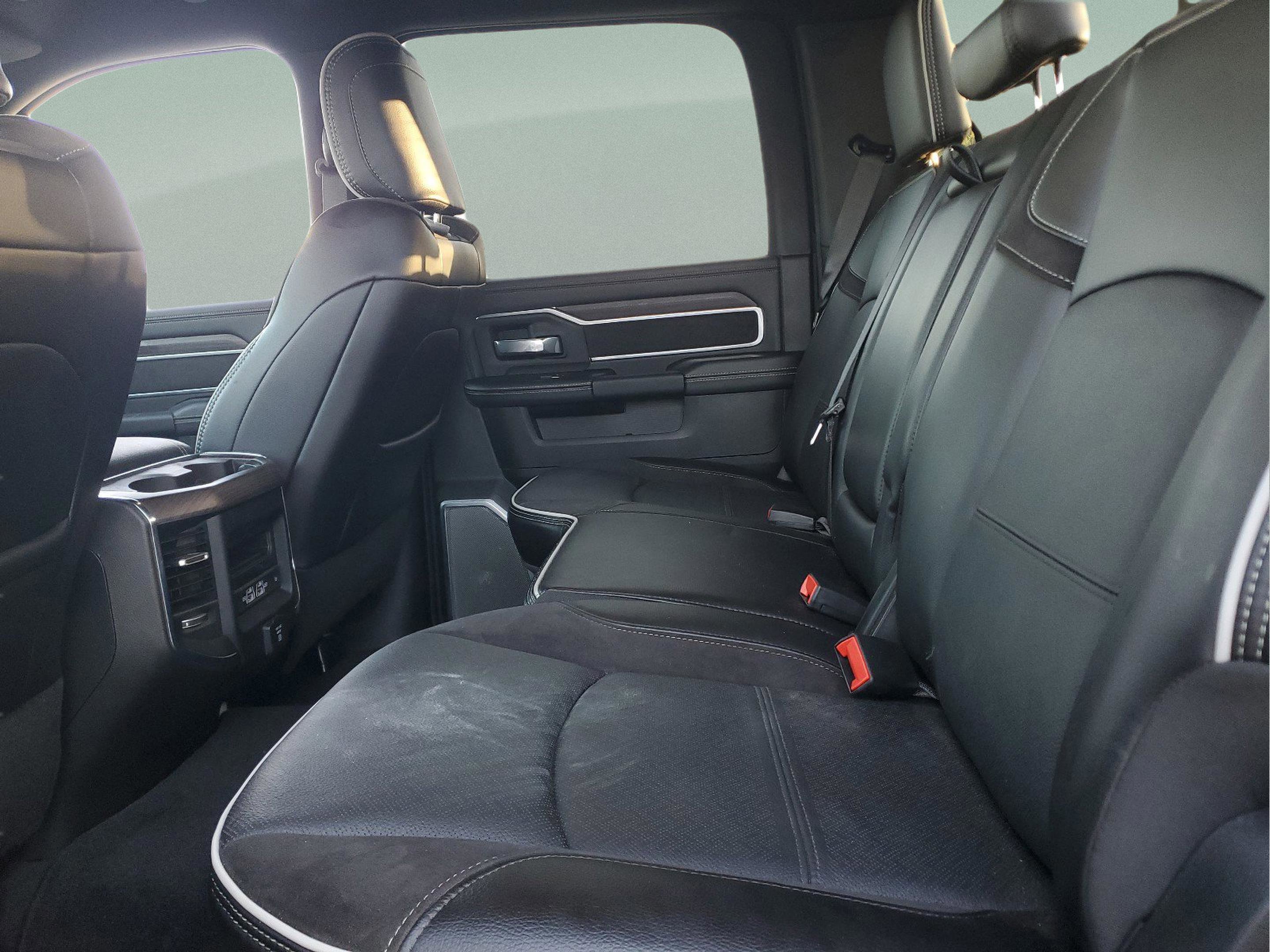 Used 2025 RAM 2500 Laramie image 6