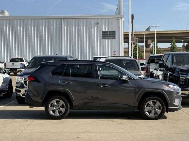 Used 2024 Toyota RAV4 XLE FWD image 3