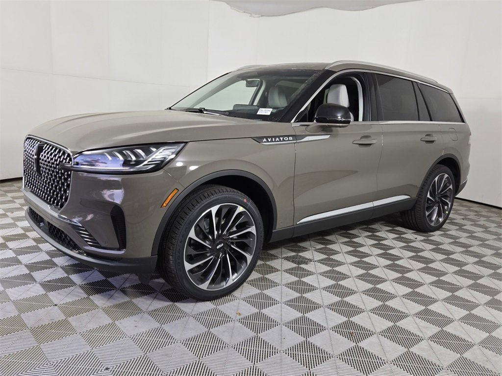 New 2025 Lincoln Aviator Reserve image 4