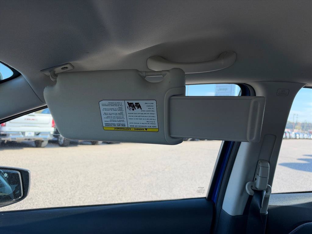 Used 2016 Nissan Versa Note SV FWD image 24