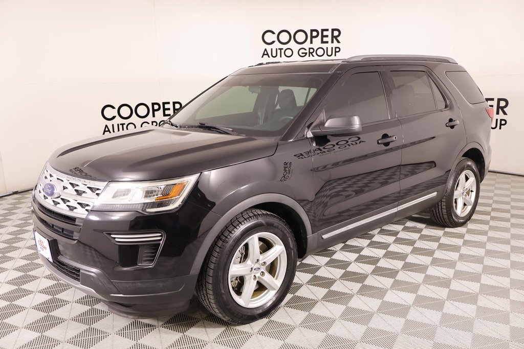 Used 2019 Ford Explorer XLT image 9
