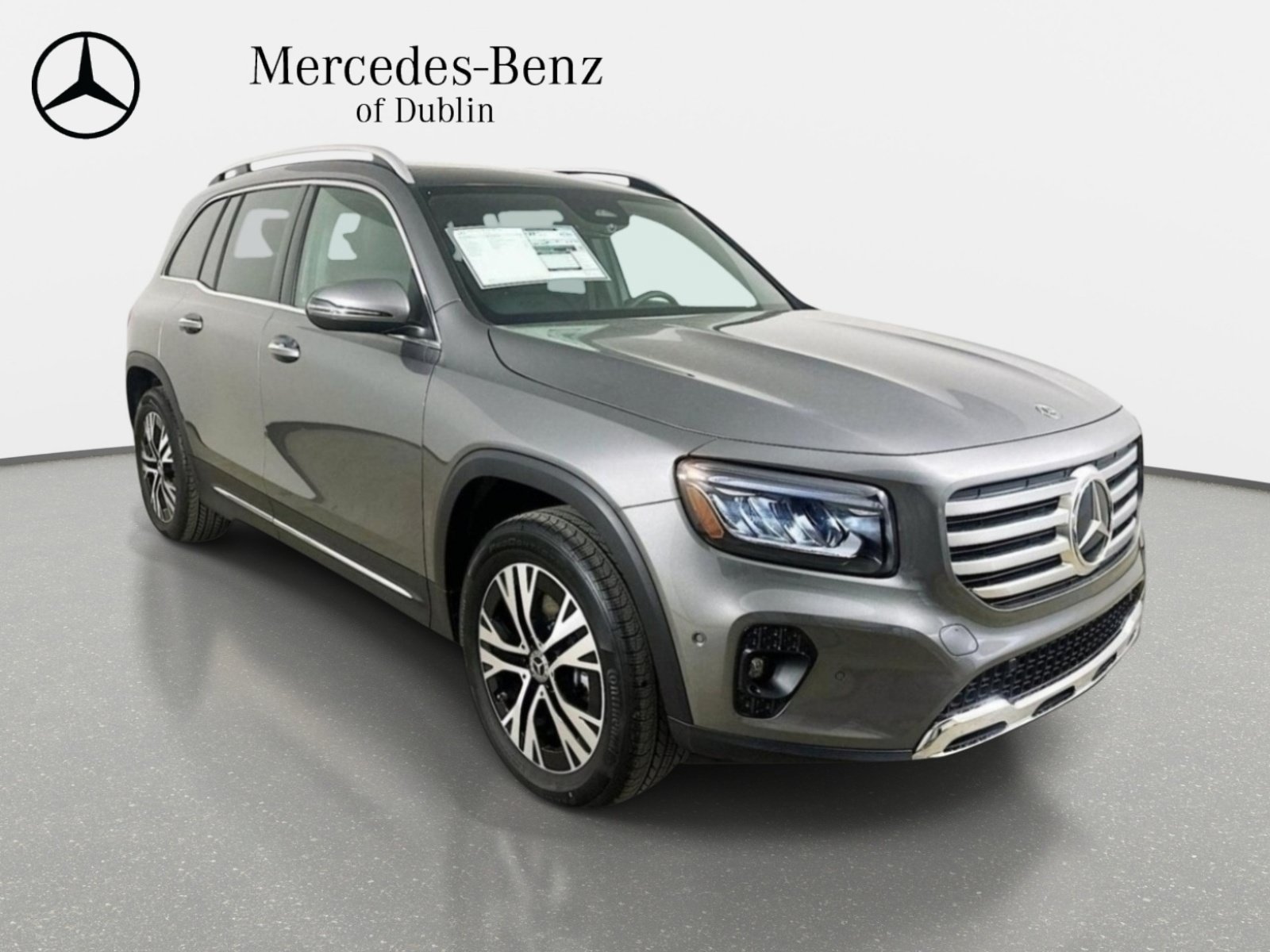 Used 2026 Mercedes-Benz GLB 250 4MATIC image 3