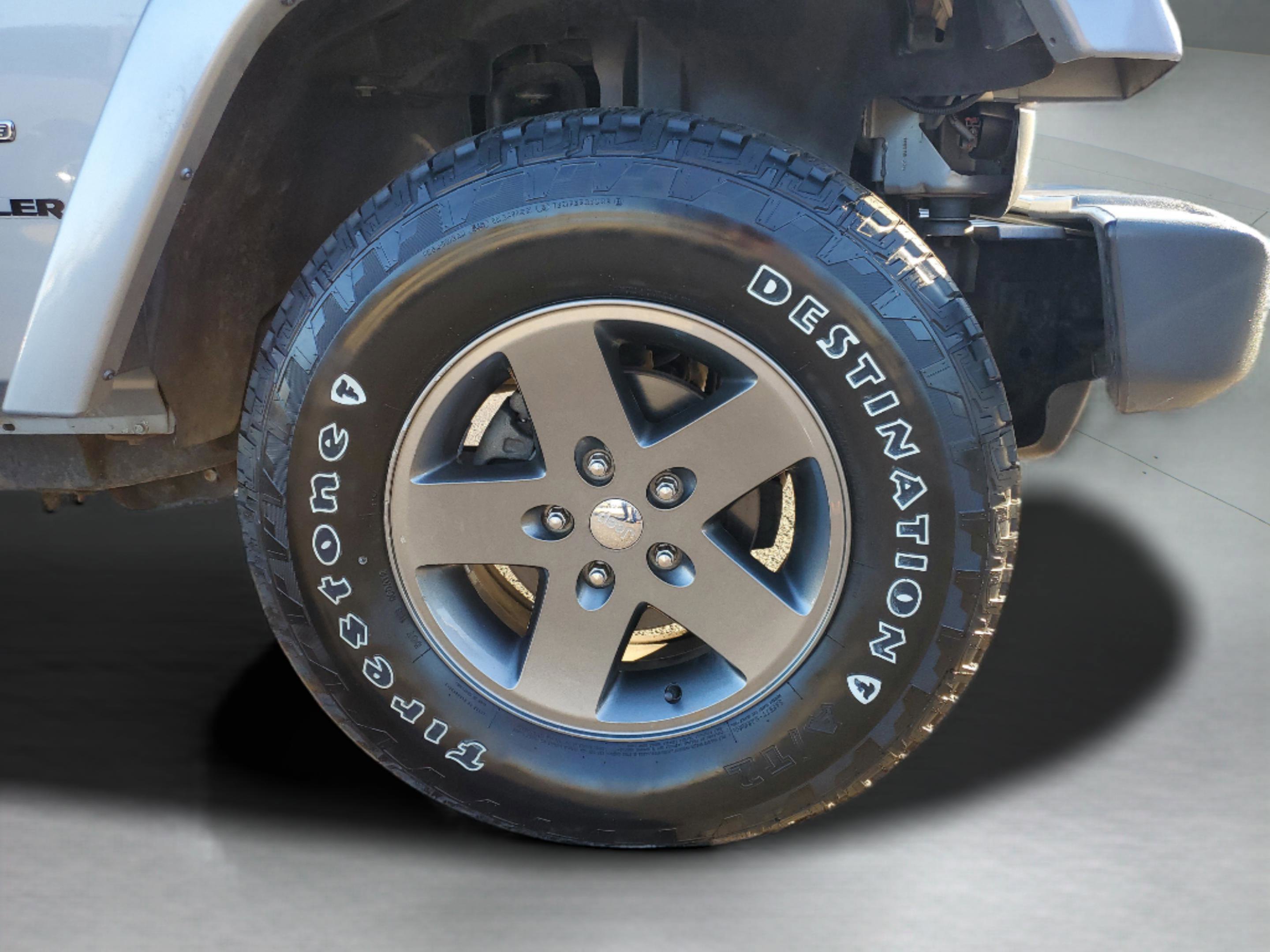 Used 2015 Jeep Wrangler Freedom Edition image 9