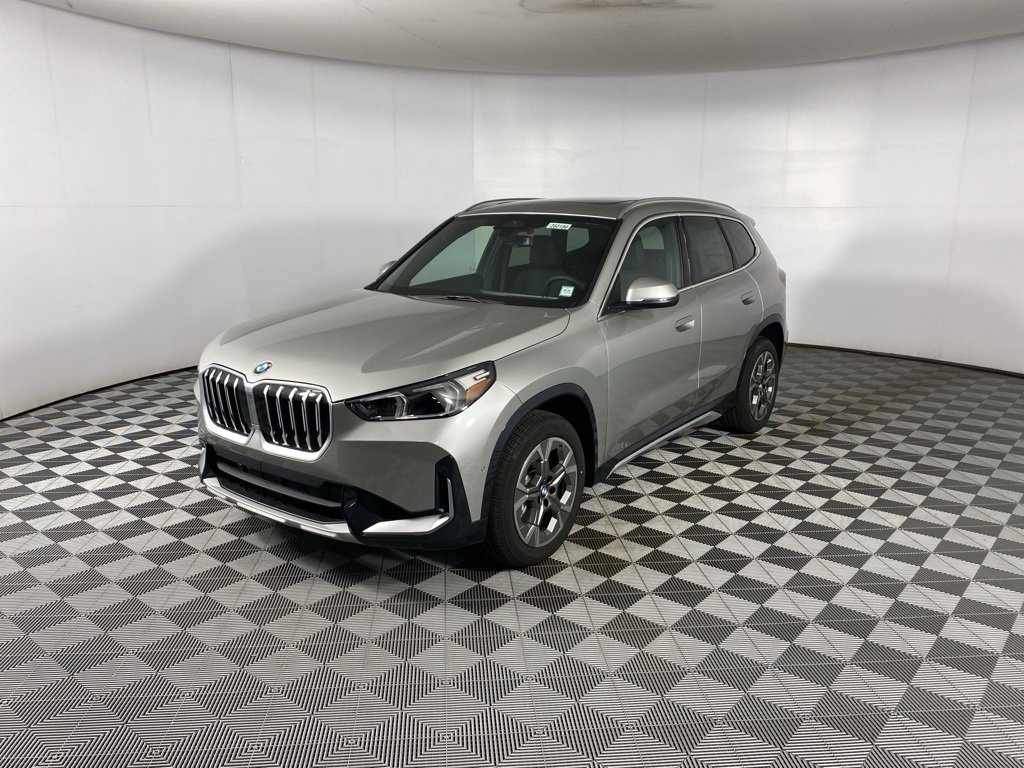 New 2026 BMW X1 xDrive28i w/ Convenience Package image 3