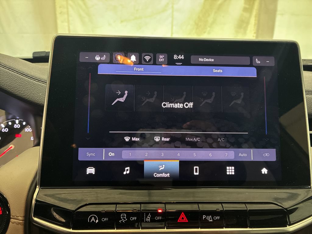 Used 2025 Jeep Compass Limited AWD/4WD image 18
