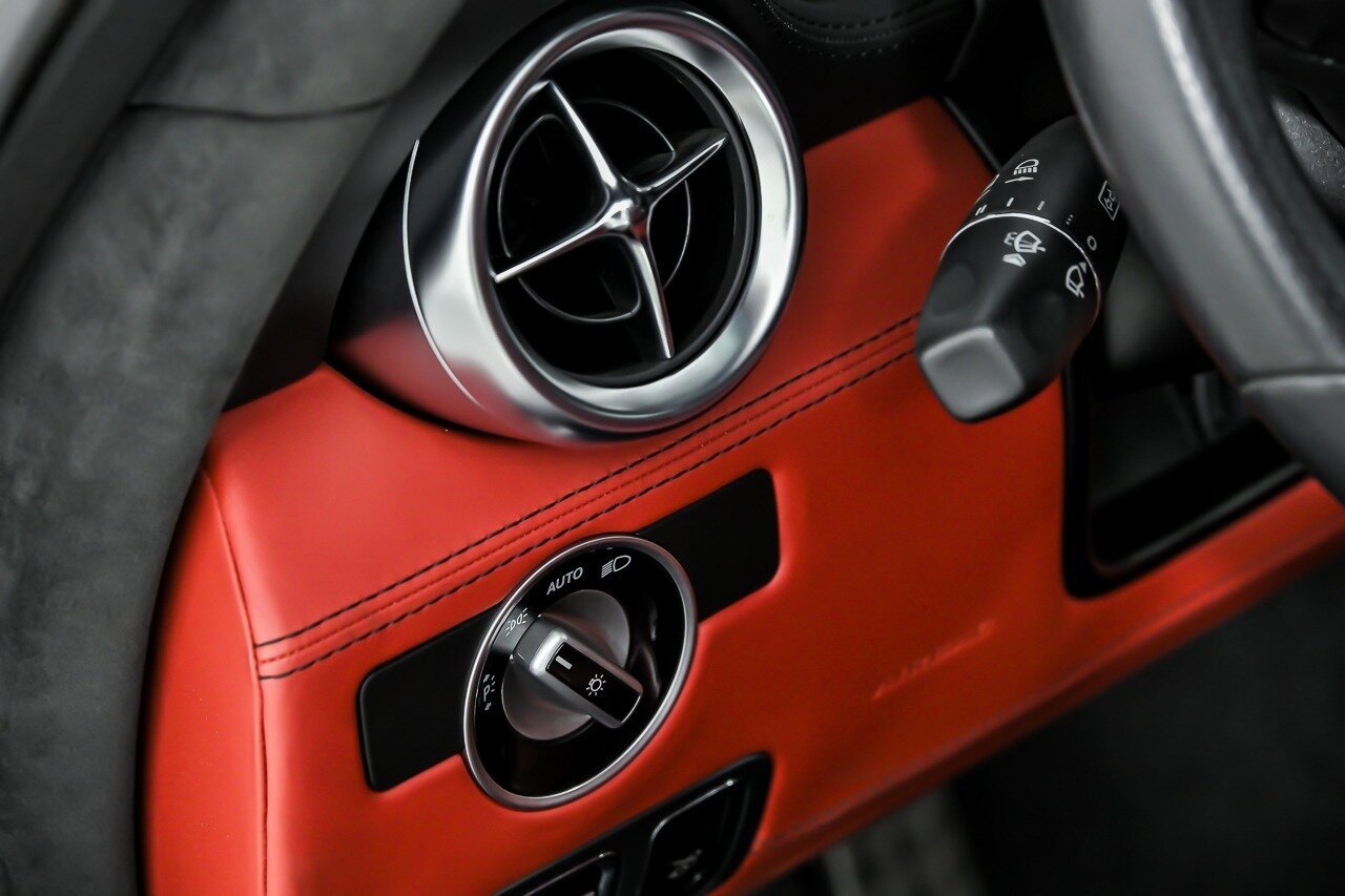 Used 2012 Mercedes-Benz SLS AMG Coupe image 25