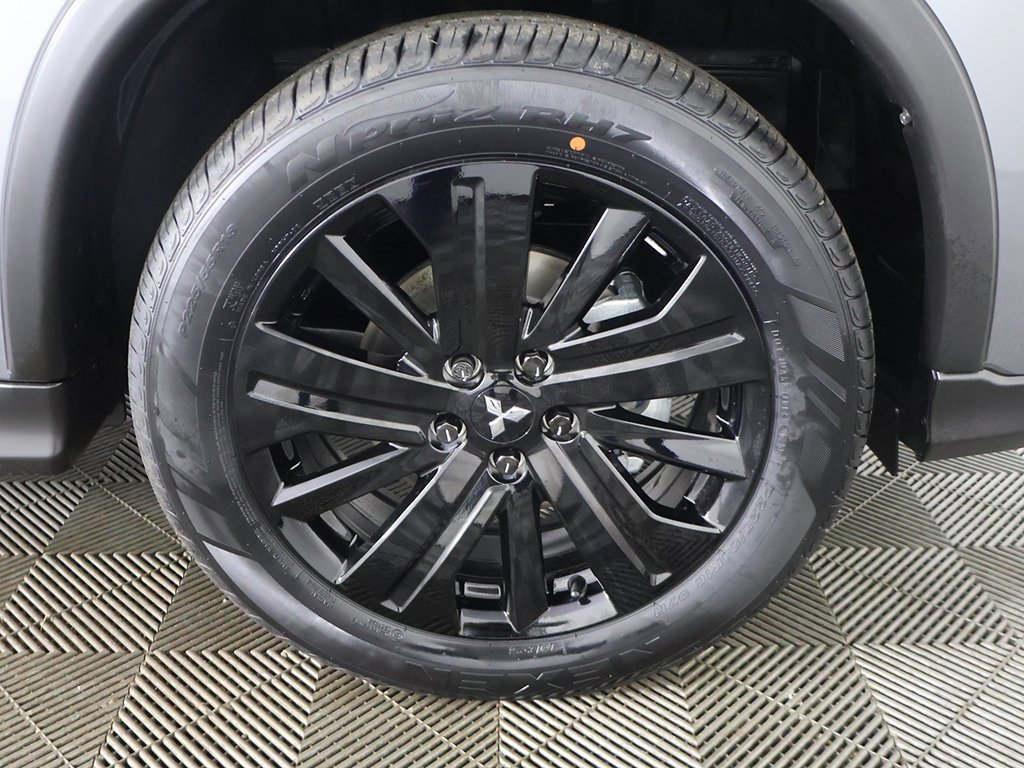 New 2025 Mitsubishi Outlander Sport LE image 18