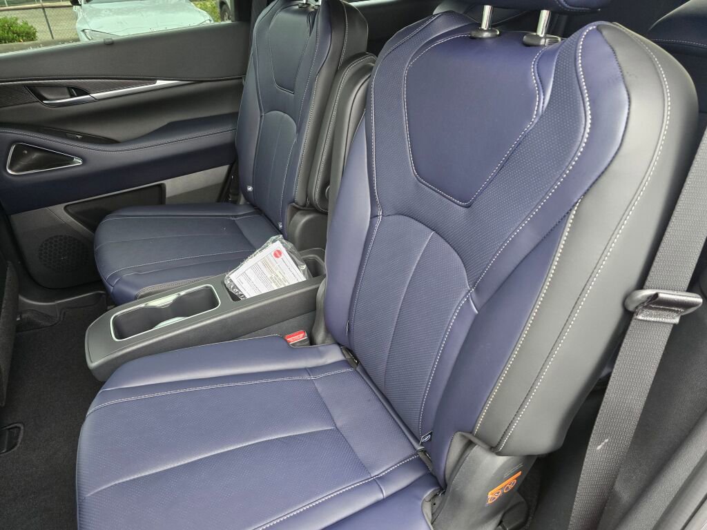 New 2026 INFINITI QX60 Sport image 17