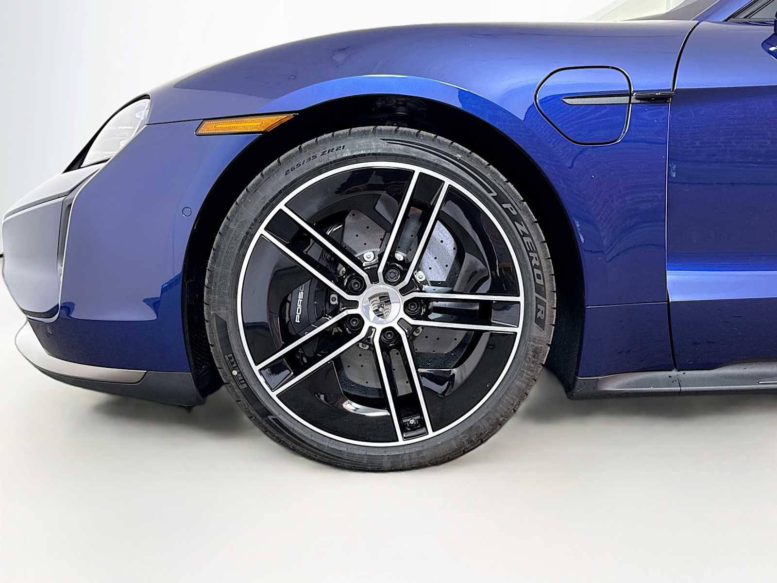 New 2025 Porsche Taycan Turbo S image 30