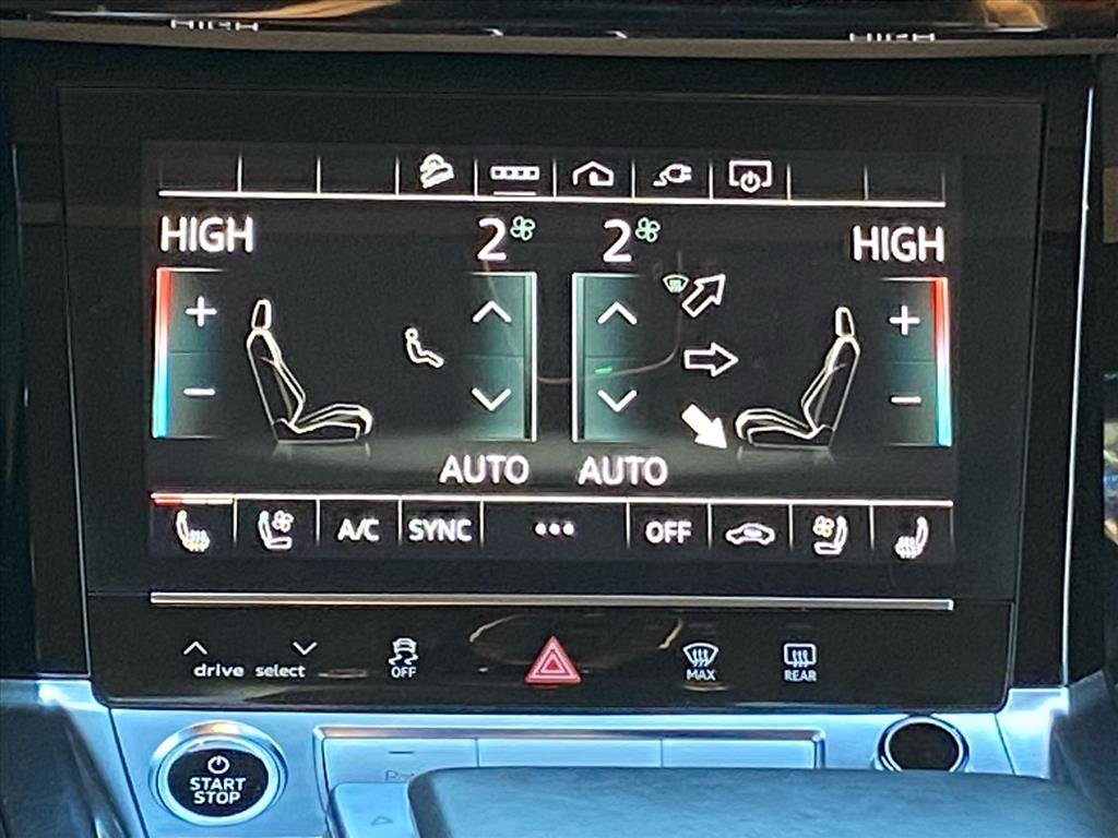 Used 2022 Audi e-tron Premium Plus image 8
