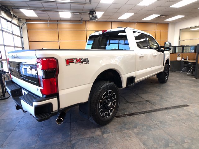 Used 2026 Ford F350 Platinum w/ FX4 Off-Road Package AWD/4WD image 7