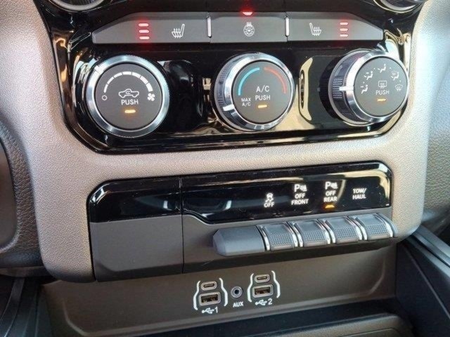 New 2025 RAM 1500 Big Horn AWD/4WD image 11