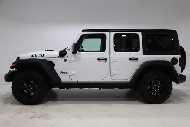 Used 2024 Jeep Wrangler Unlimited AWD/4WD image 4