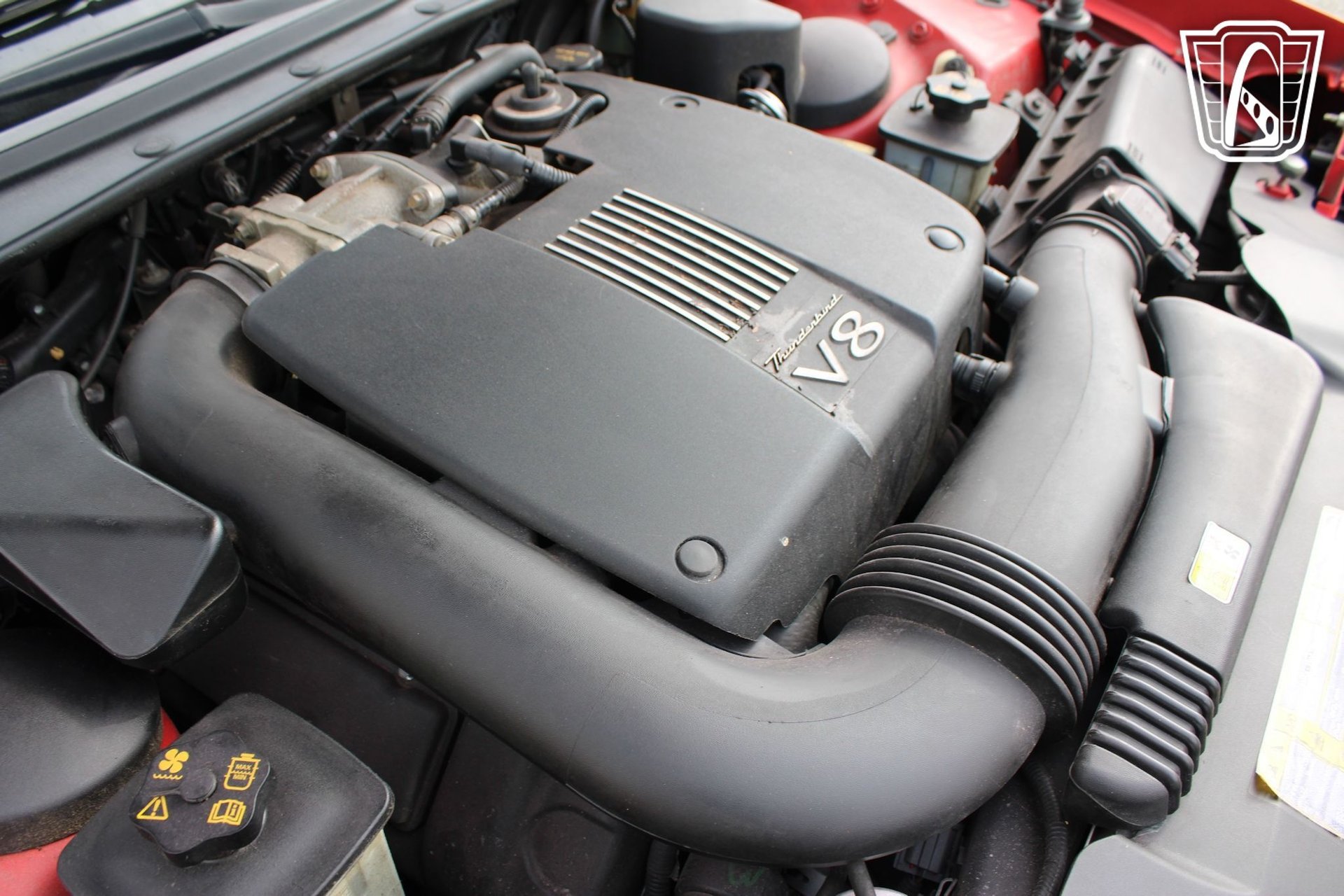 Used 2002 Ford Thunderbird RWD image 10