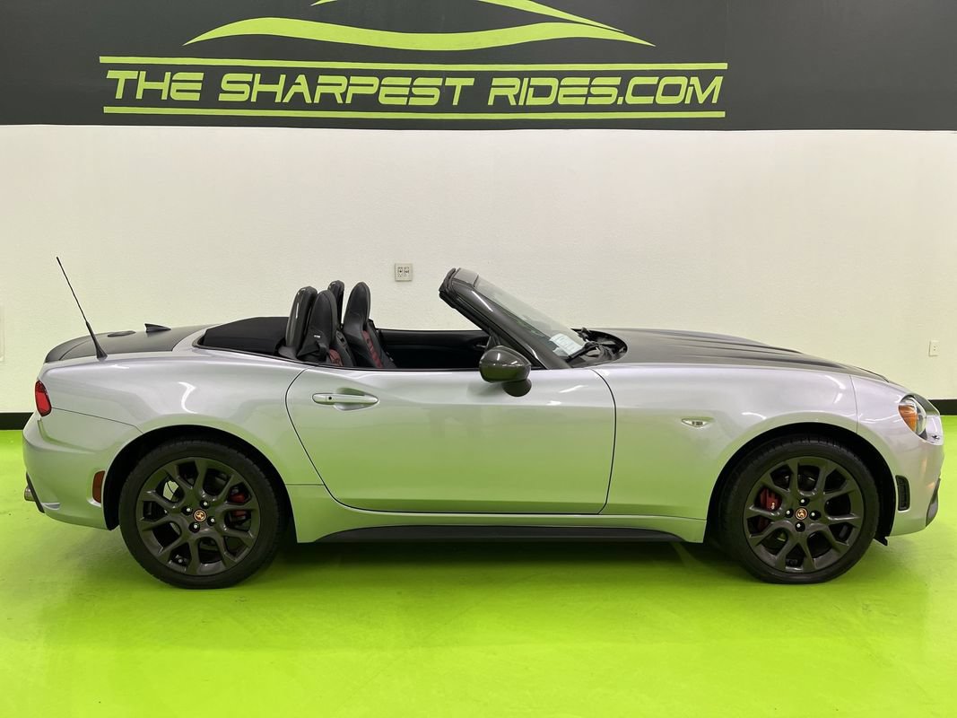 Used 2018 FIAT 124 Spider Abarth w/ Convenience Group RWD image 11