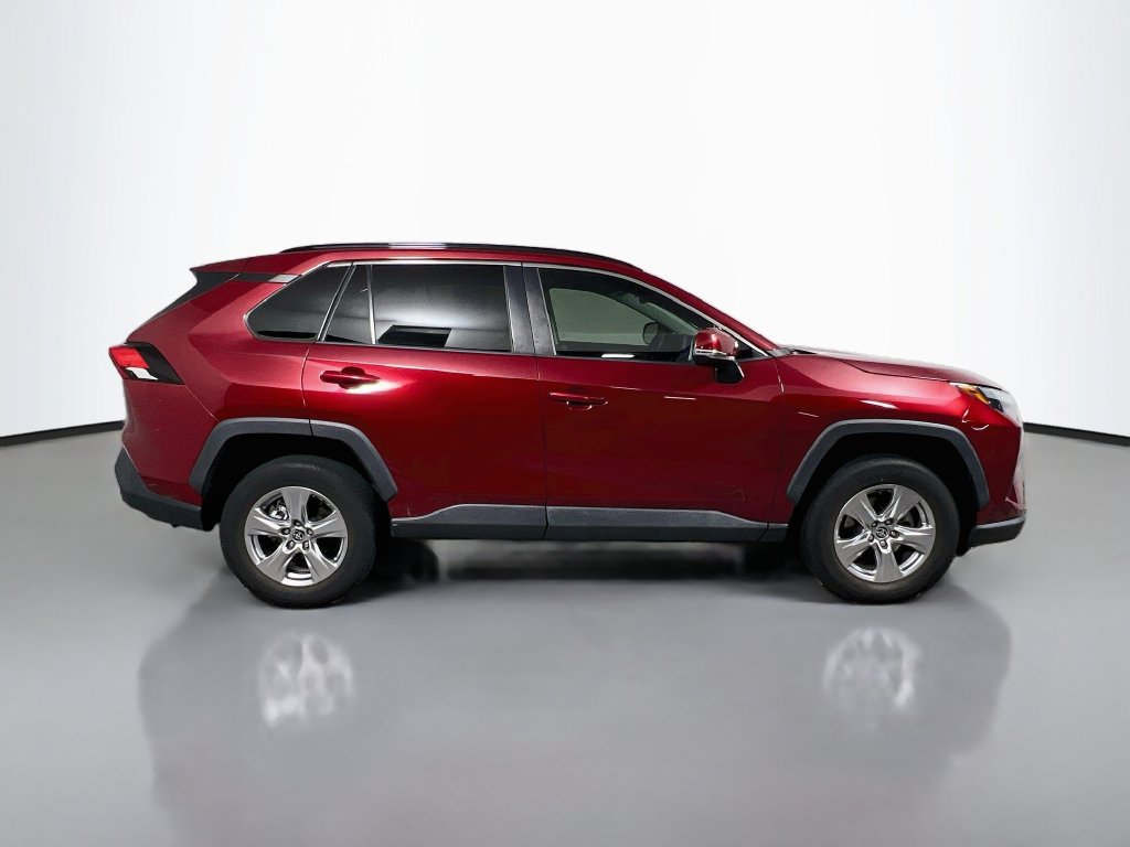 Used 2023 Toyota RAV4 XLE w/ Convenience Package FWD image 2