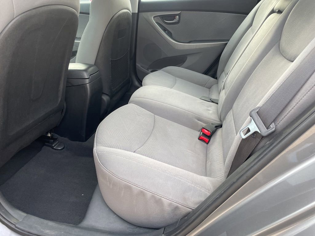 Used 2013 Hyundai Elantra GLS w/ Preferred Pkg FWD image 17