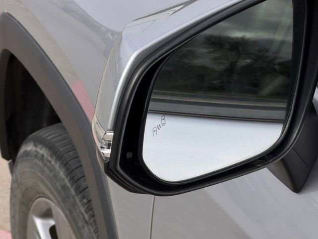 Used 2023 Toyota RAV4 XLE image 21