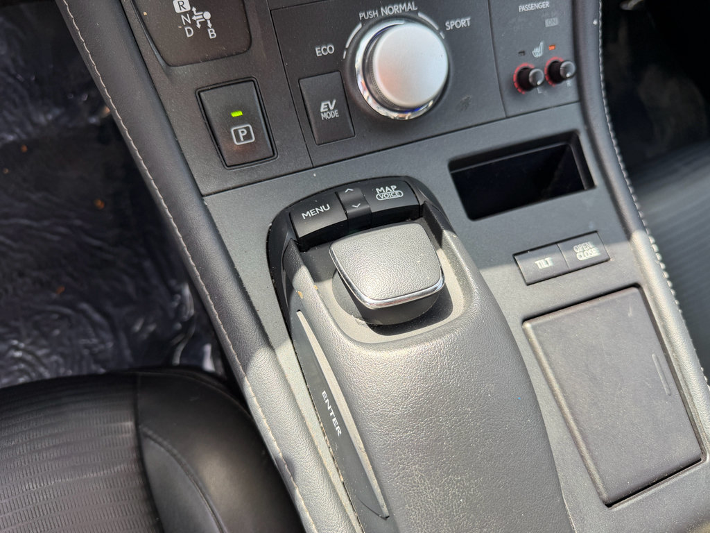 Used 2012 Lexus CT 200h Premium w/ Premium Audio Pkg FWD image 25