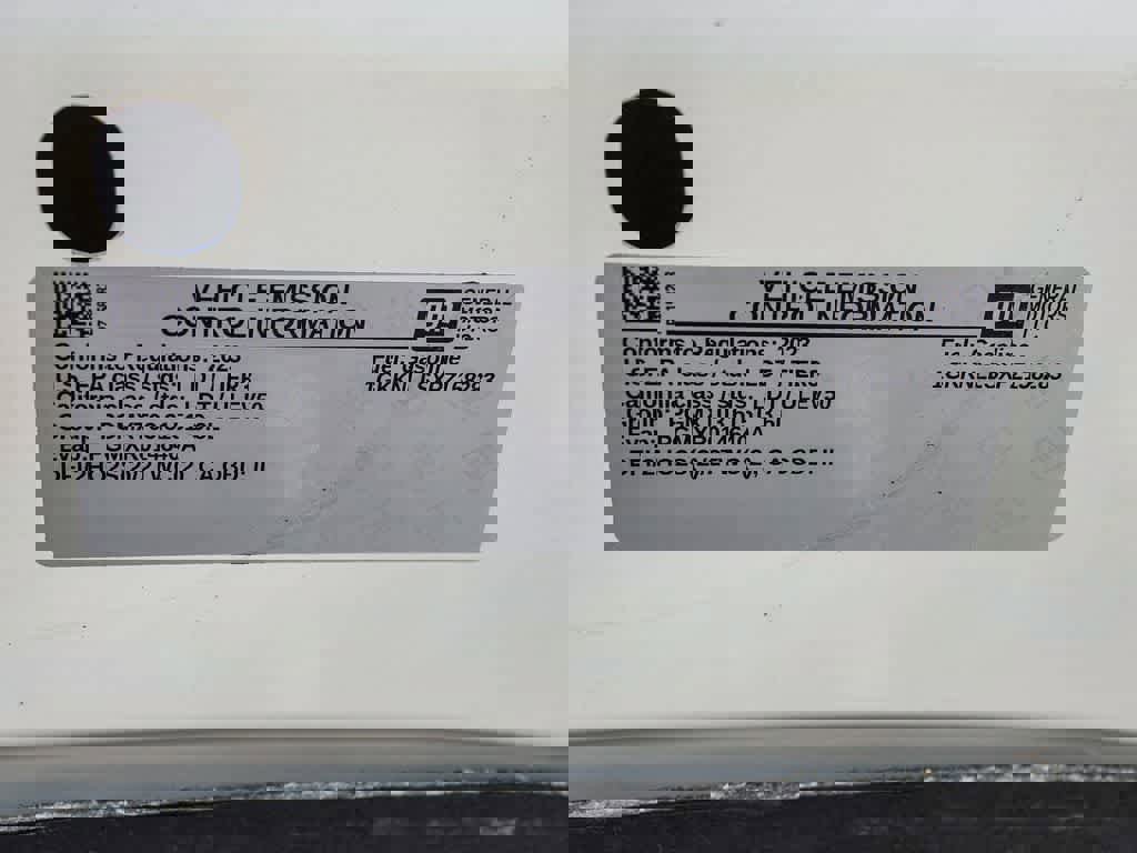 Used 2023 GMC Acadia AT4 w/ Technology Package image 27