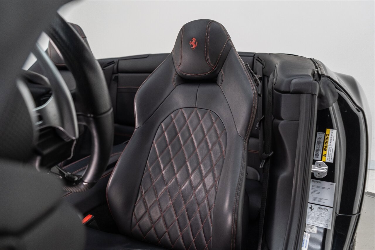 Used 2017 Ferrari California T RWD image 34