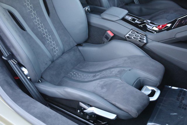 Used 2023 Lamborghini Huracan Tecnica RWD image 50