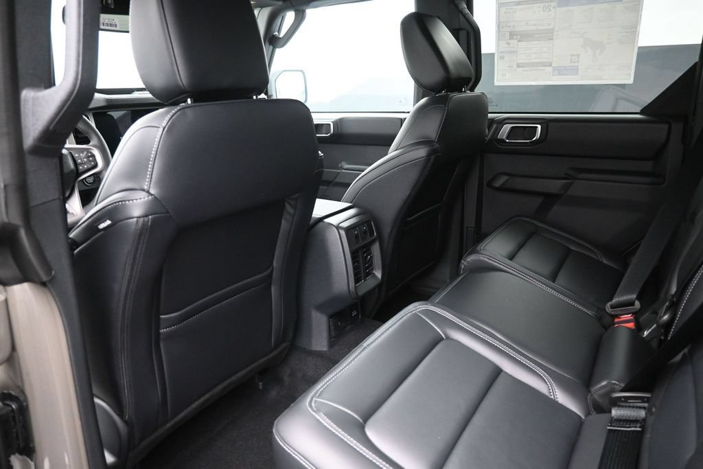 New 2026 Ford Bronco Outer Banks AWD/4WD image 2