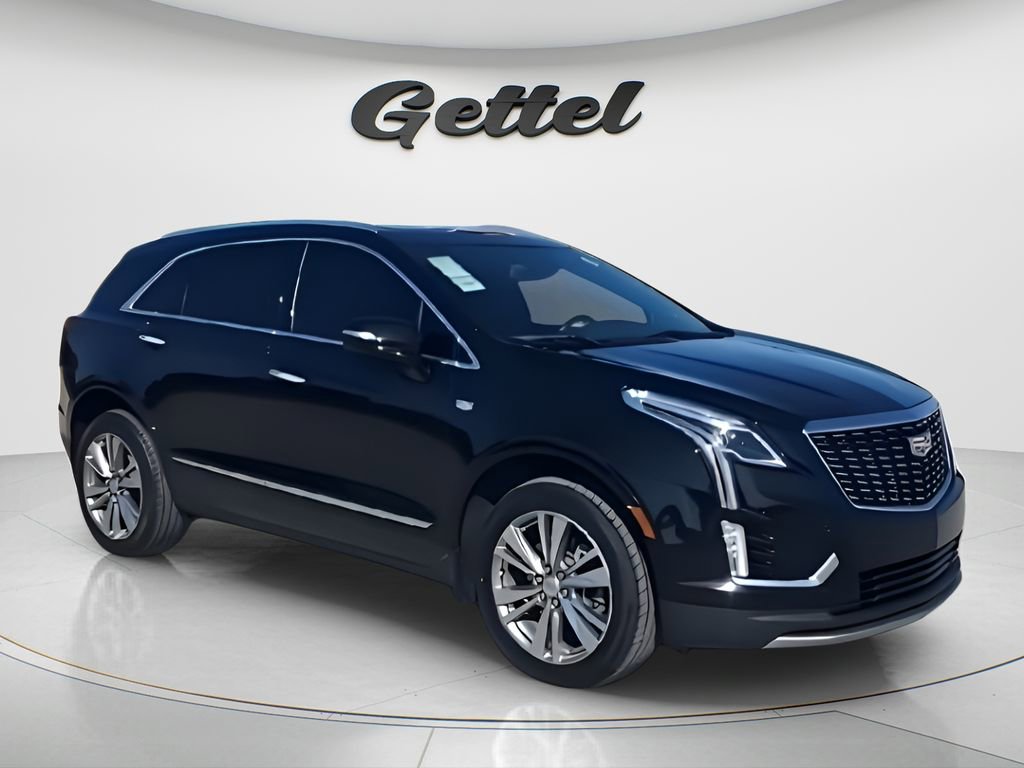 Used 2023 Cadillac XT5 Premium Luxury image 2
