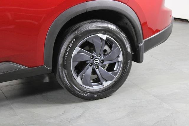 Certified 2025 Nissan Rogue SV w/ SV Premium Package FWD image 15
