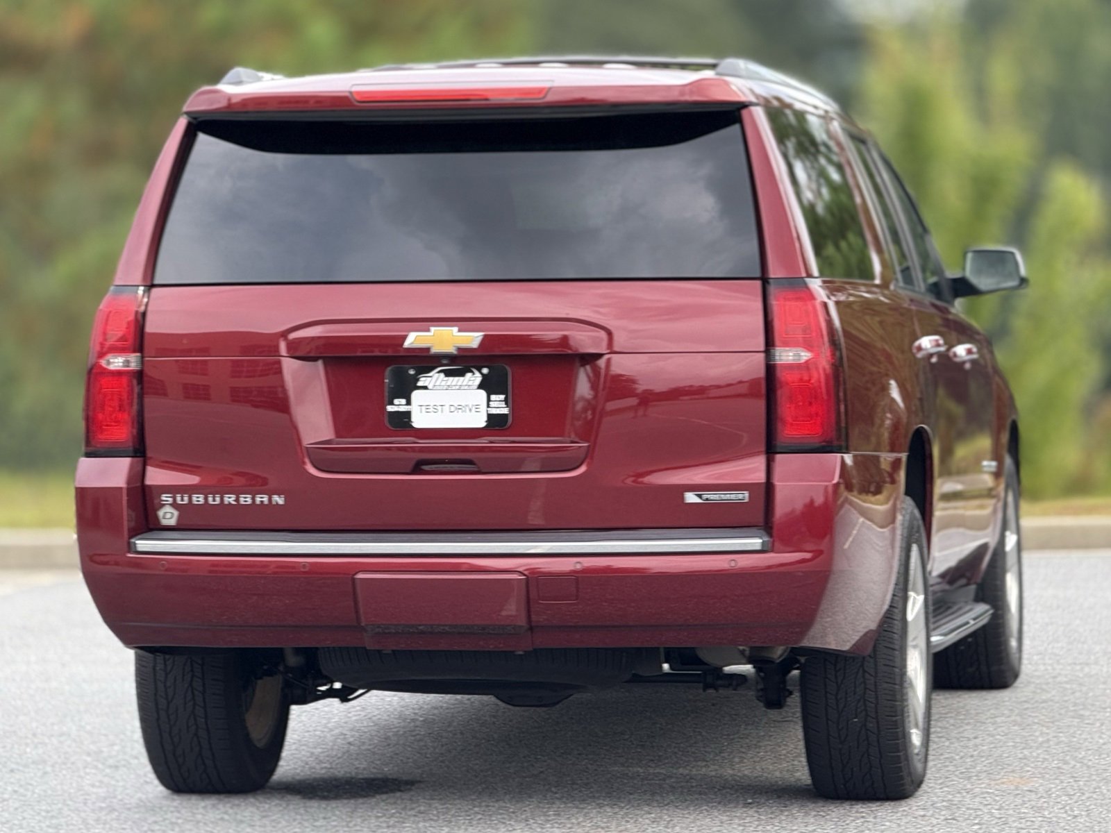 Used 2017 Chevrolet Suburban Premier image 6
