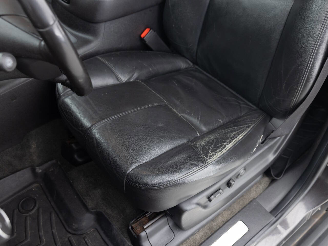 Used 2007 Chevrolet Tahoe LT w/ LT Preferred Equipment Group AWD/4WD image 21