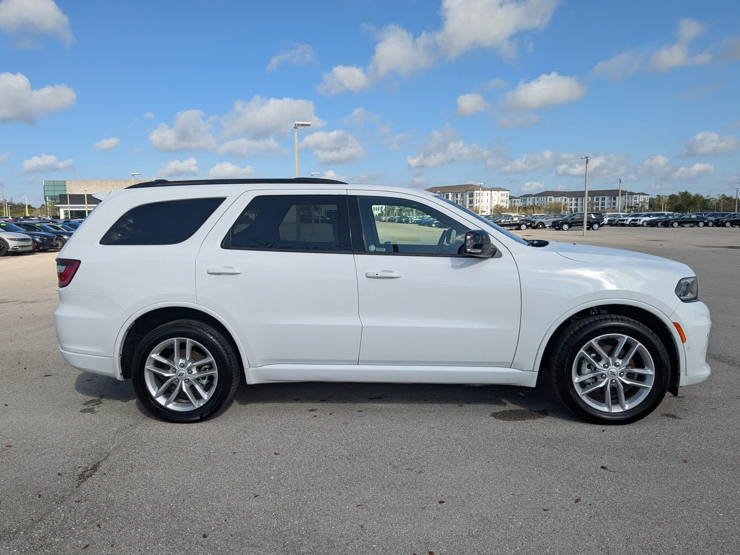 Used 2025 Dodge Durango GT image 4
