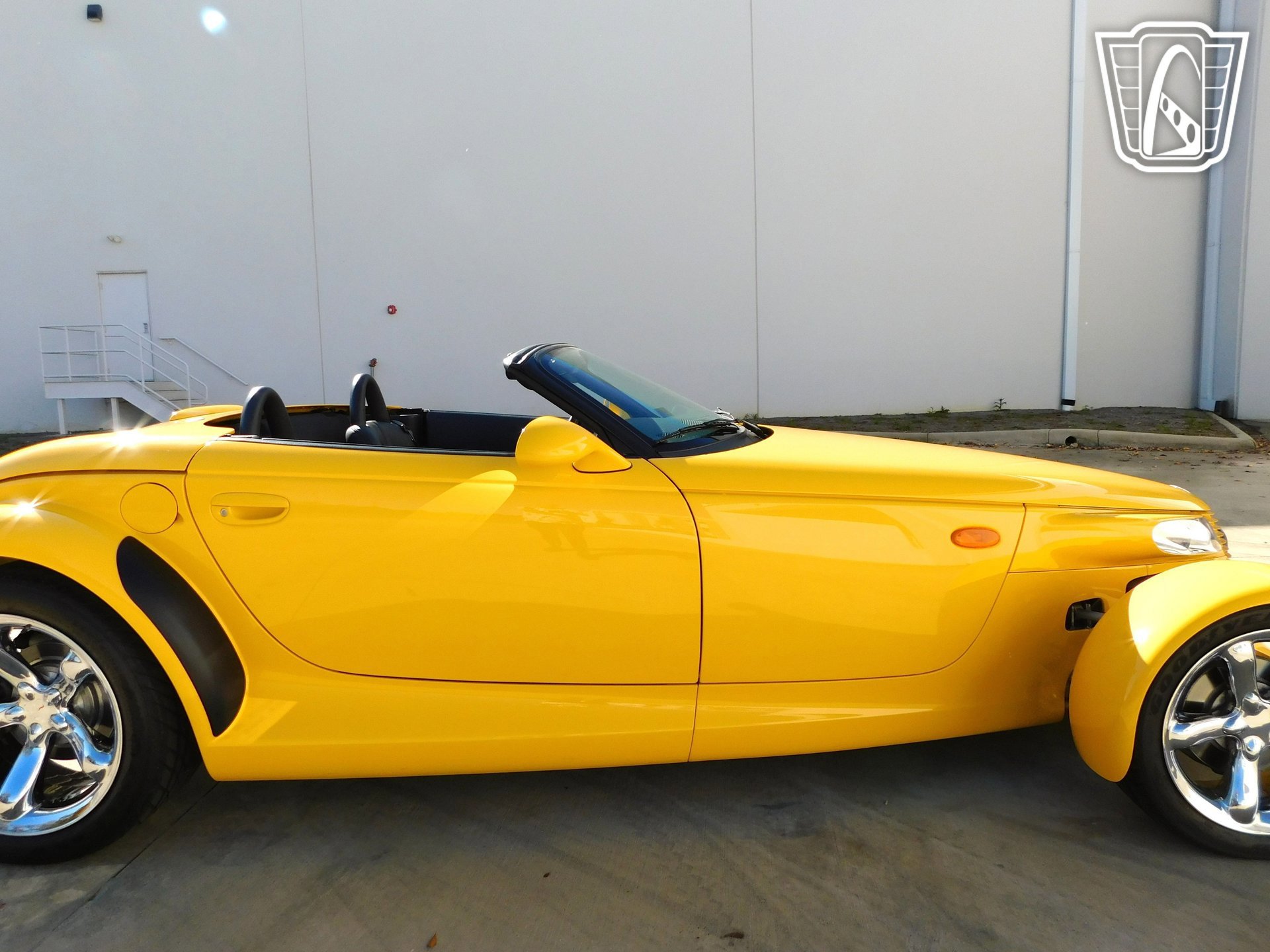 Used 2000 Plymouth Prowler RWD image 31