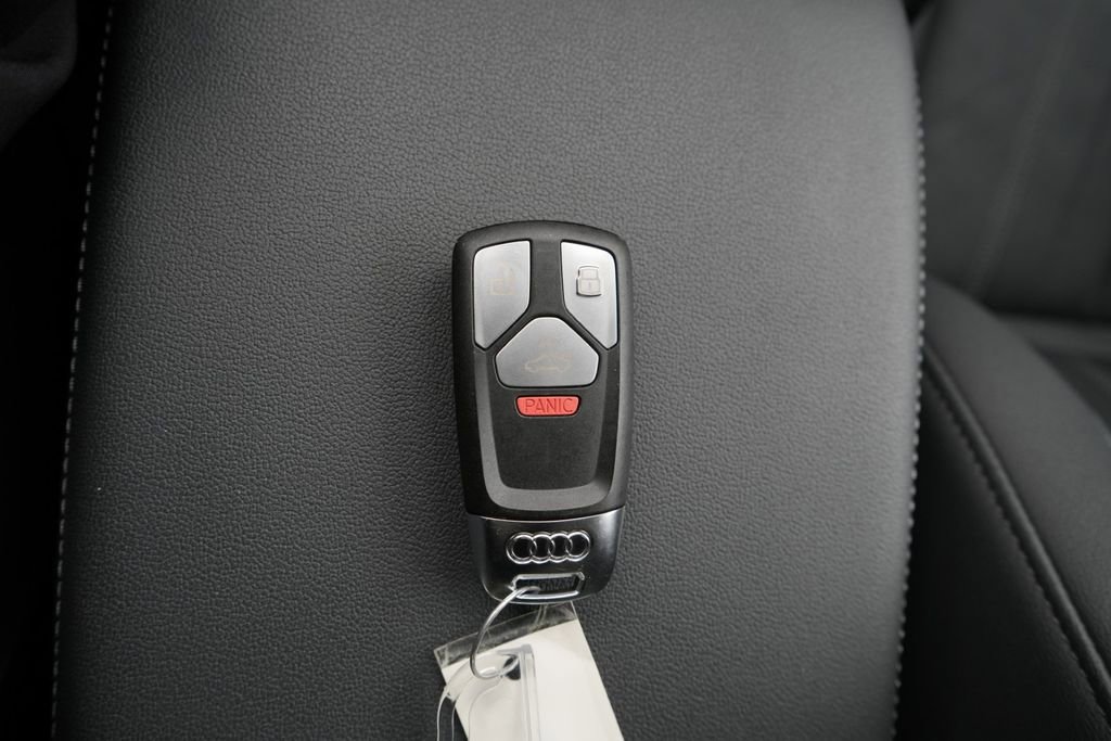 Used 2023 Audi Q5 2.0T Premium w/ Convenience Package image 43