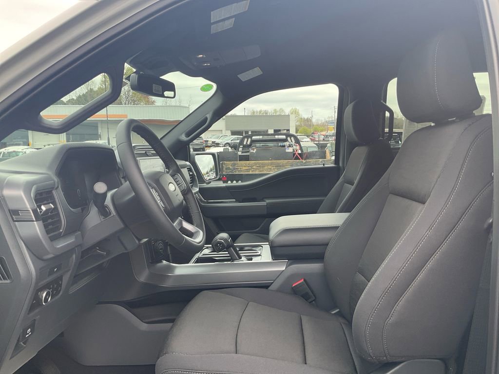 New 2026 Ford F150 XLT w/ Equipment Group 302A MID image 16