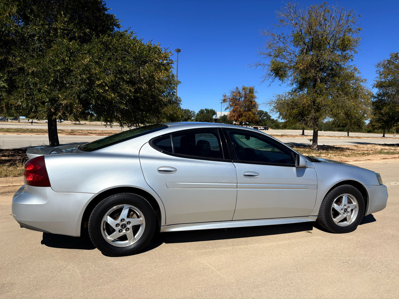 Used 2004 Pontiac Grand Prix GT2 image 39