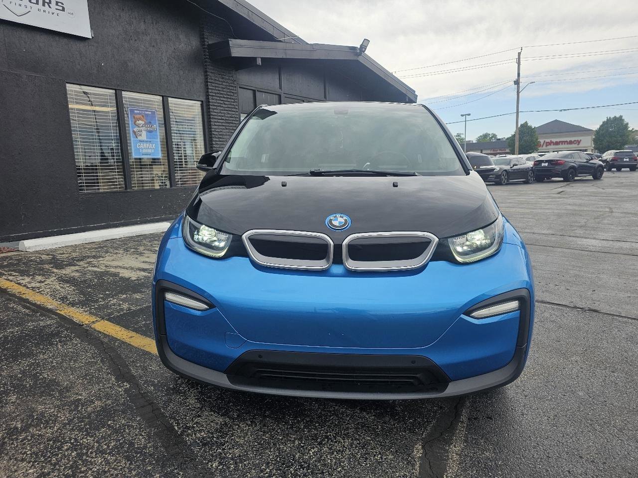 Used 2018 BMW i3 RWD image 2
