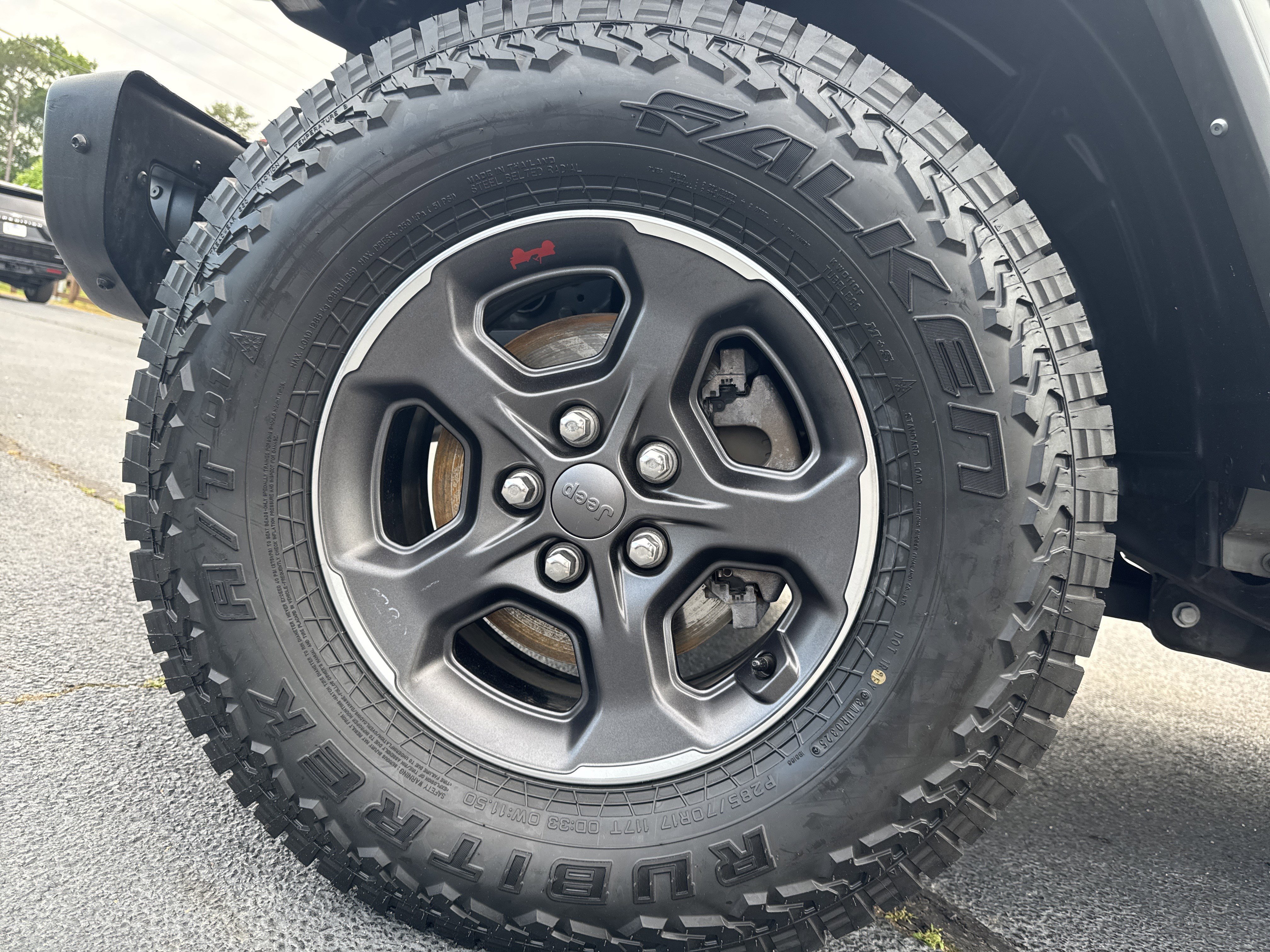 Used 2021 Jeep Gladiator Rubicon AWD/4WD image 13