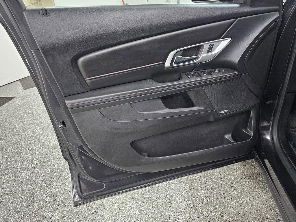 Used 2015 GMC Terrain SLT FWD image 14