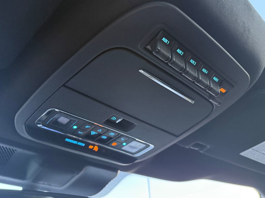 Used 2024 Ford F350 Platinum image 35