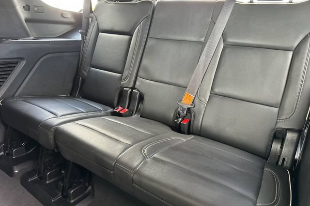 Used 2024 Chevrolet Tahoe Premier AWD/4WD image 17