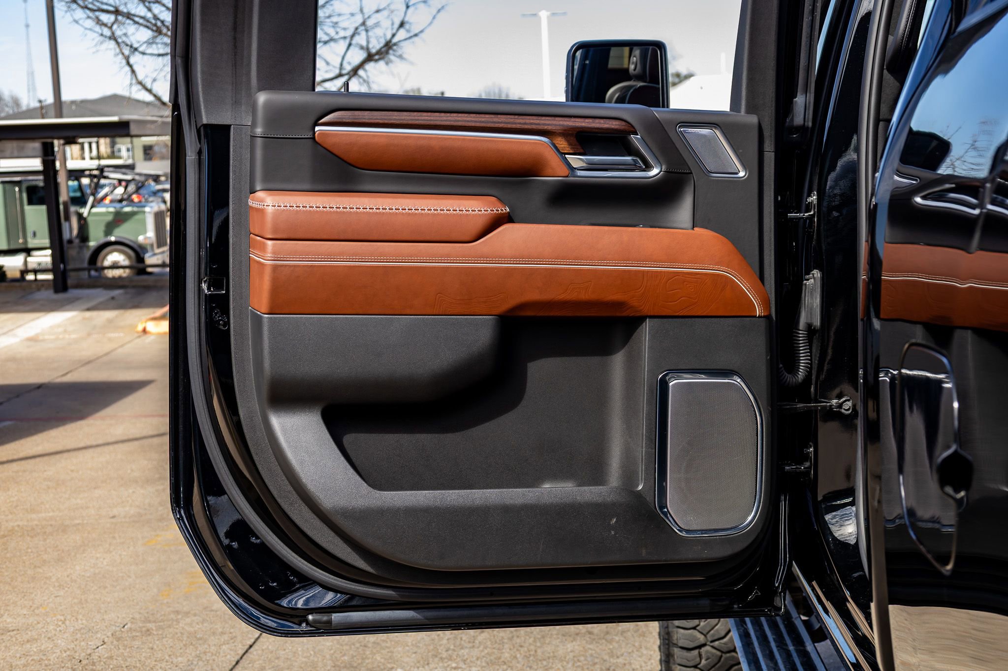 Used 2024 GMC Sierra 2500 Denali Ultimate w/ Max Trailering Package image 38