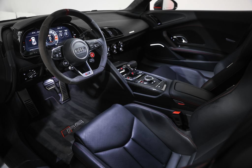 Used 2018 Audi R8 V10 plus w/ Full Leather Package AWD/4WD image 29