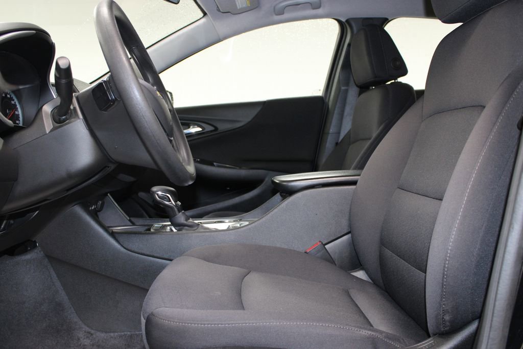 Used 2023 Chevrolet Malibu LT image 19