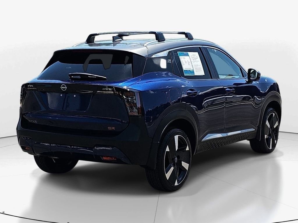Used 2025 Nissan Kicks SR FWD image 6