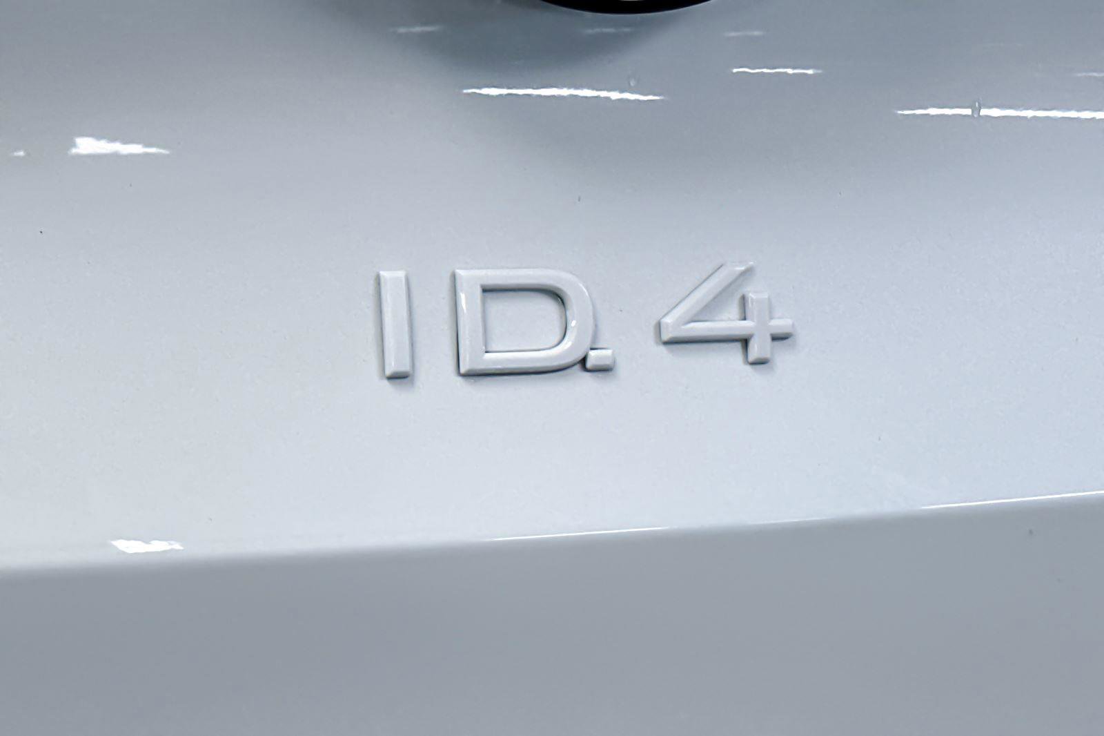 New 2025 Volkswagen ID.4 Pro image 25