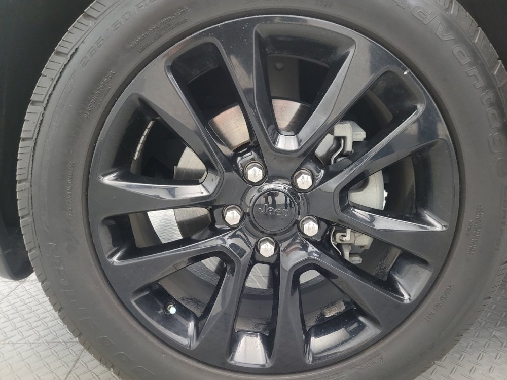 Used 2018 Jeep Grand Cherokee Altitude RWD image 31