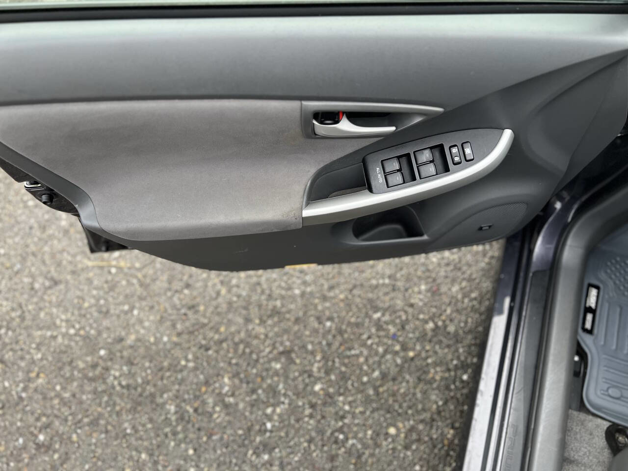 Used 2010 Toyota Prius Three image 19