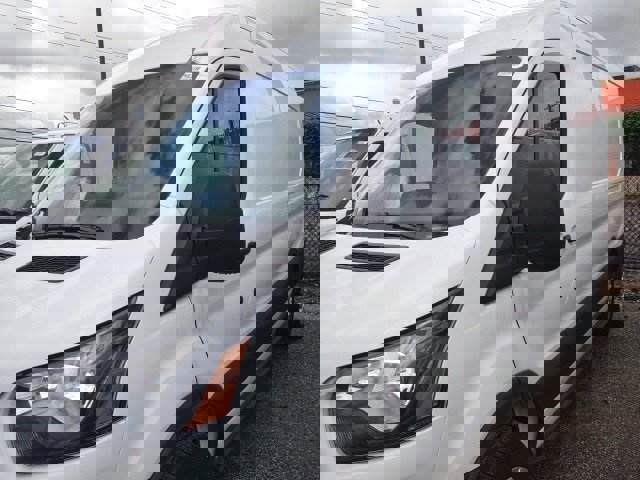 New 2023 Ford E-Transit Medium Roof image 3