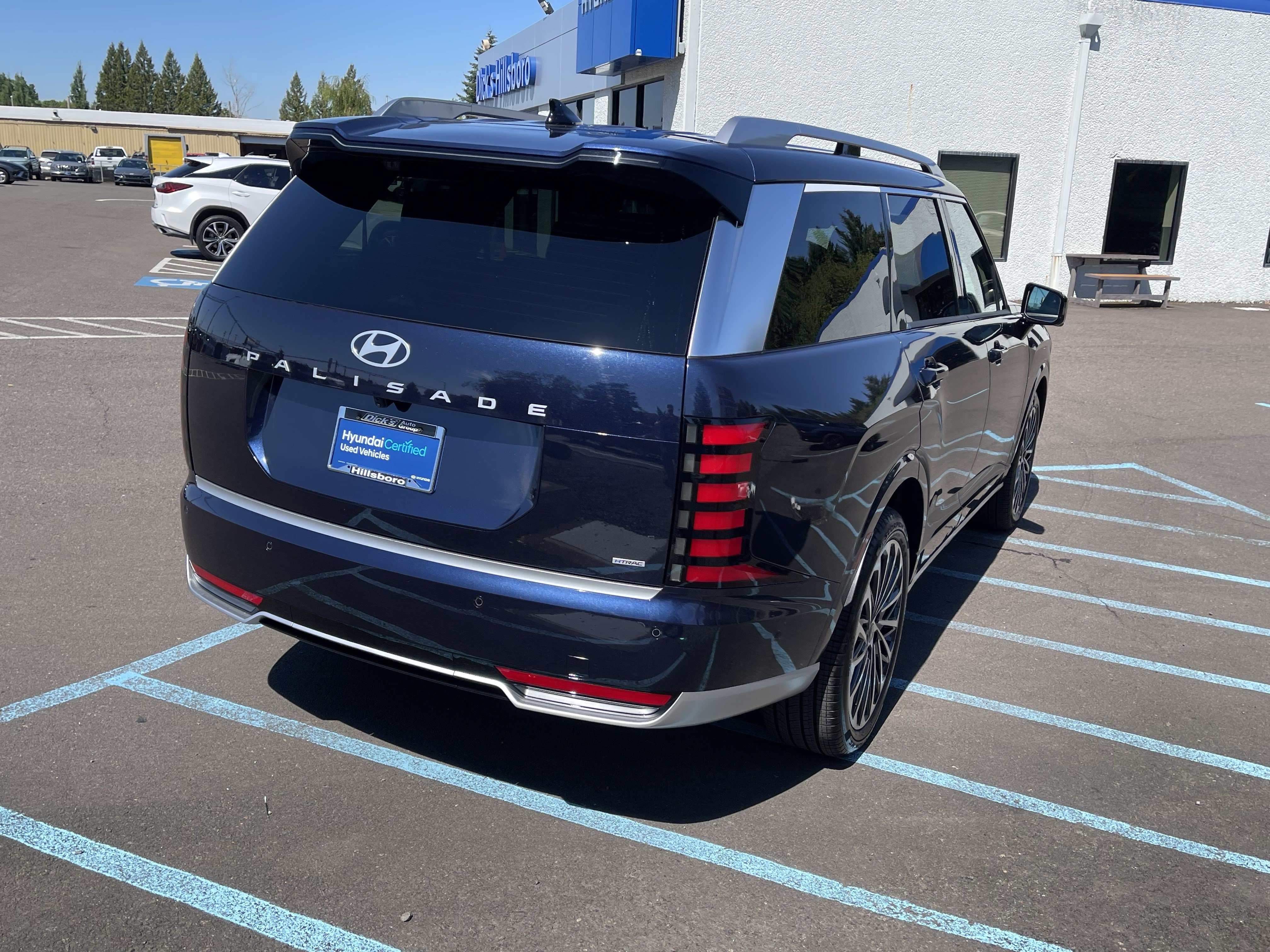 Certified 2026 Hyundai Palisade Calligraphy AWD/4WD image 5
